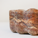 CHAROLA FLOR - MÁRMOL TRAVERTINO ROJO